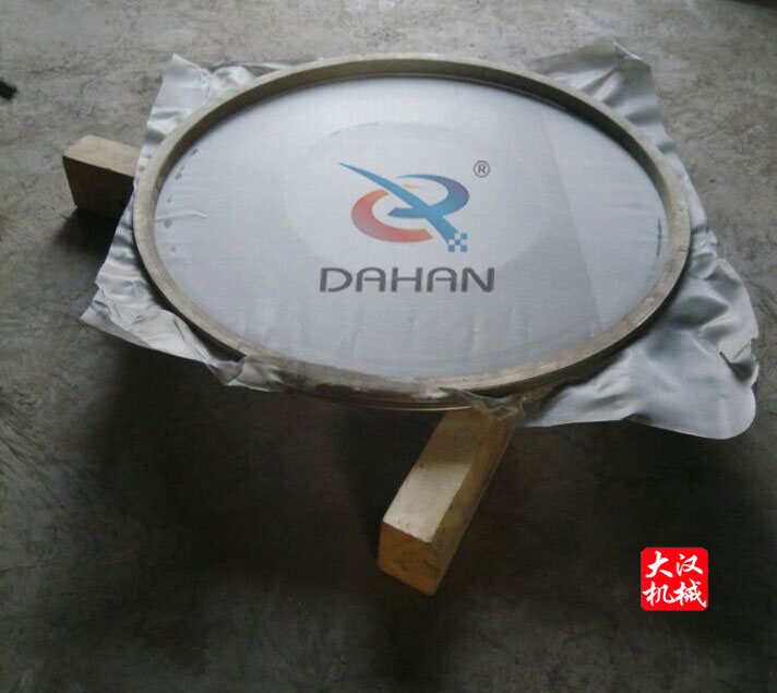 超声波振动筛网放在网架上 超声波振动筛网放在网架上