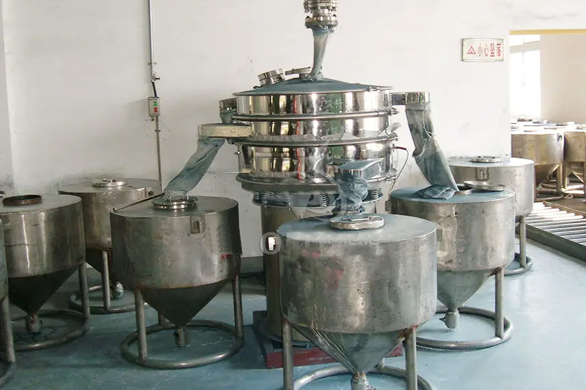 振荡筛主要特点:换网容易,全封闭模式粉末不飞扬,可连续作业